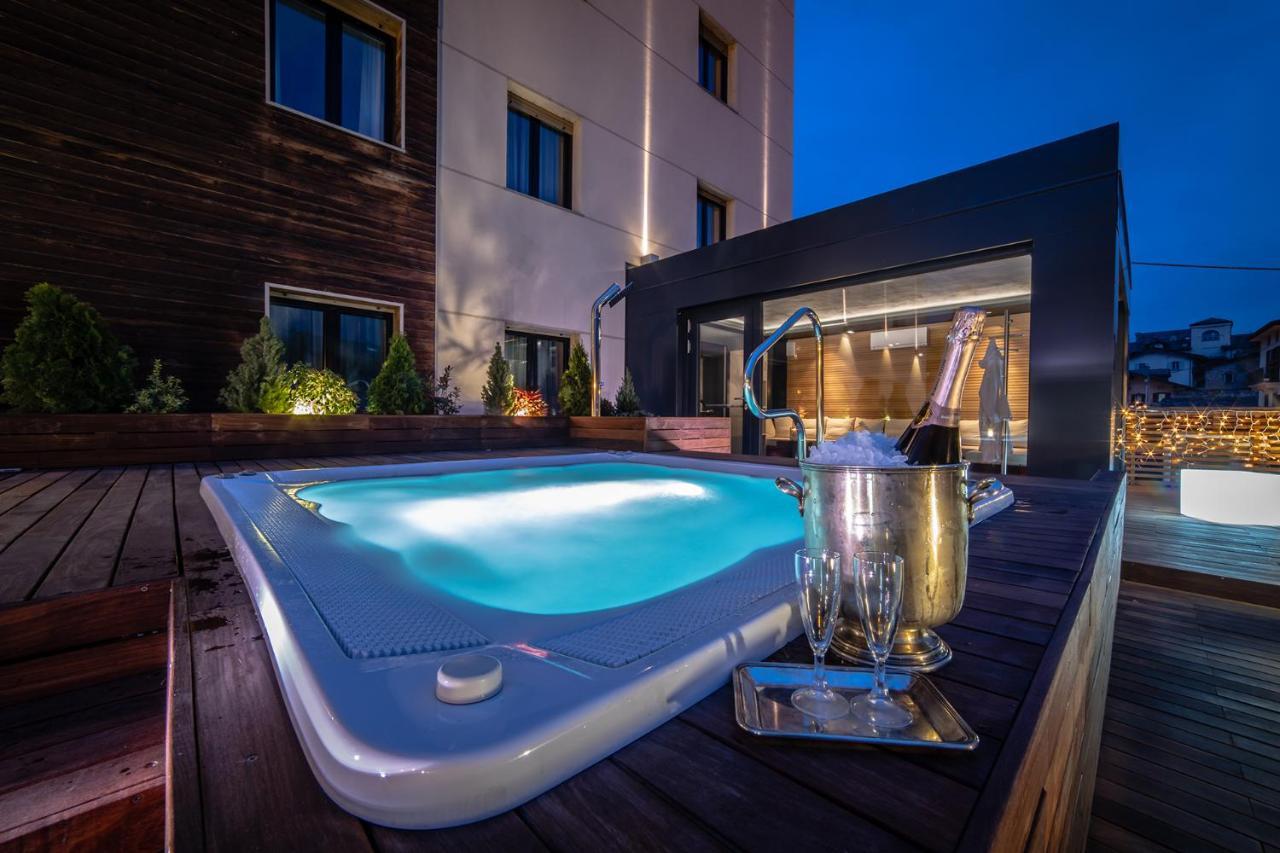 Hb Aosta Hotel & Balcony Spa Exterior foto