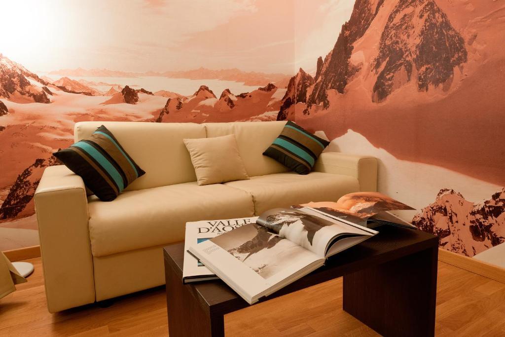 Hb Aosta Hotel & Balcony Spa Quarto foto