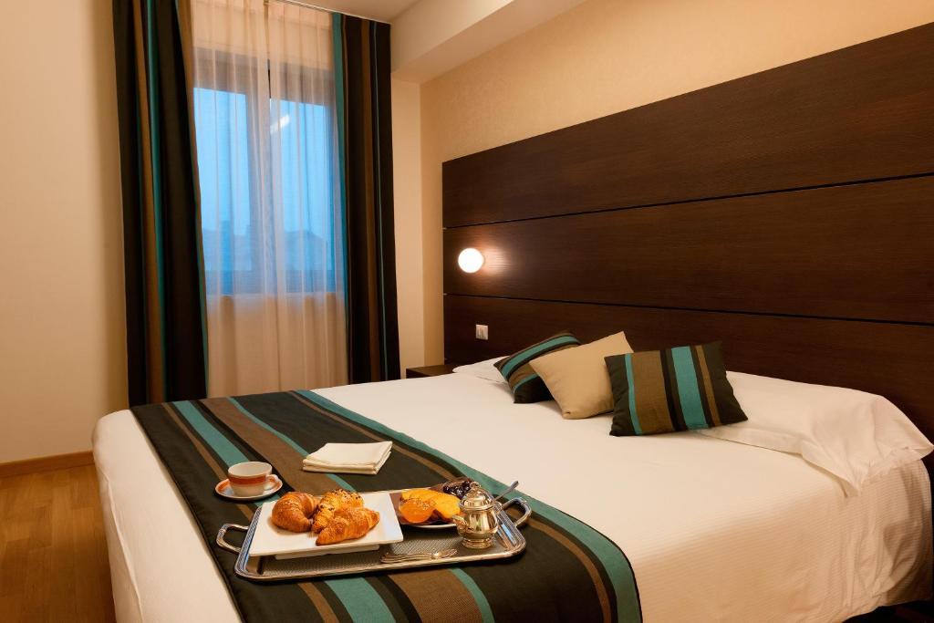 Hb Aosta Hotel & Balcony Spa Quarto foto
